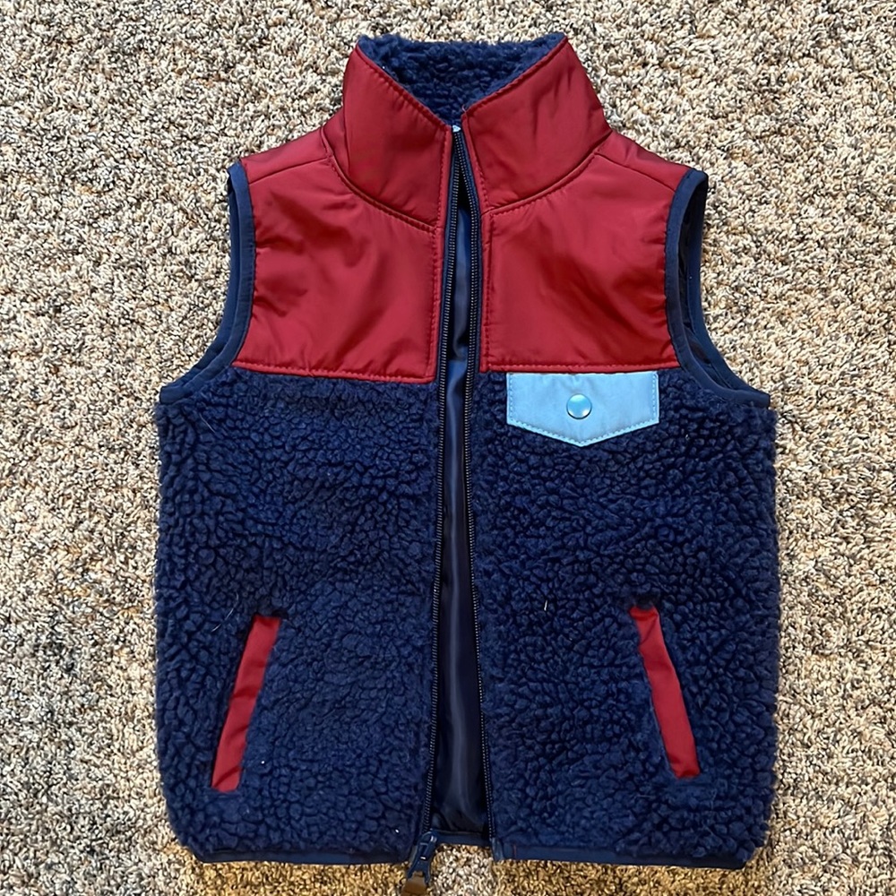 Boys 2T Carters Vest